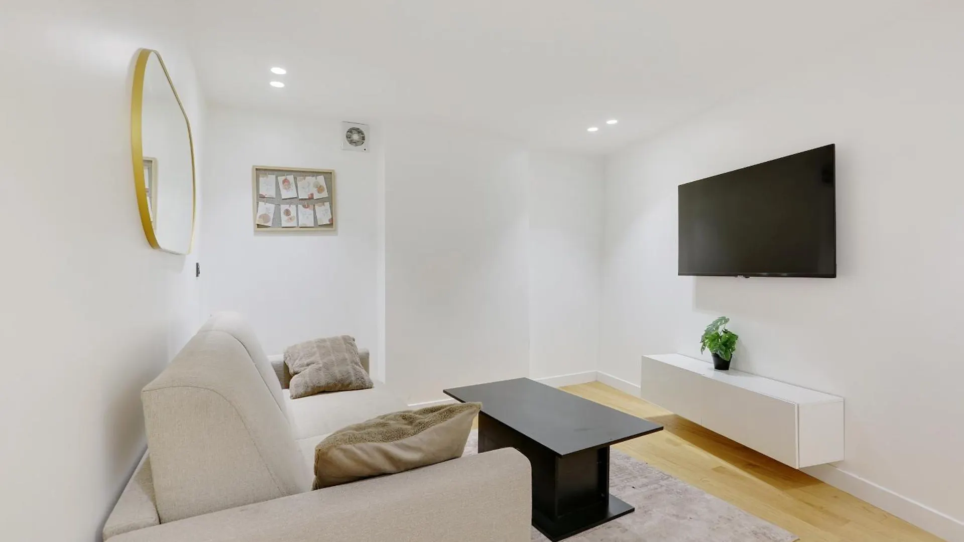 Daire Beautiful 2 Bdr Duplex In